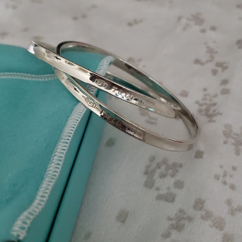 Tiffany & Co 1837 Interlocking Bangle Bracelet Set